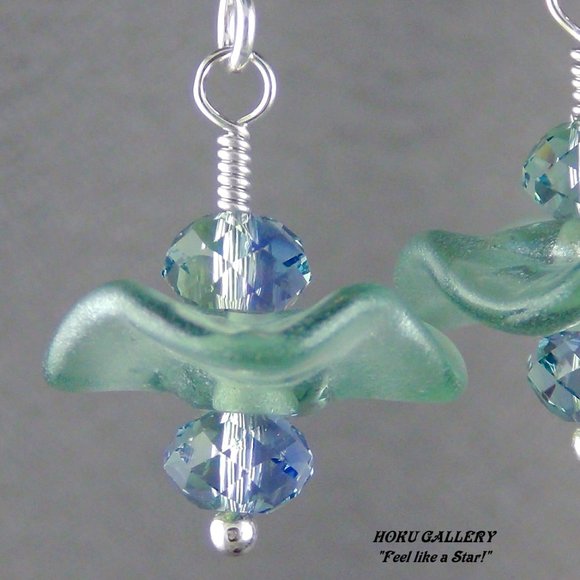 NWOT Green Wavy Lampwork Glass Earrings w/ Austrian Crystals, Handmade 2.25" - Picture 5 of 5